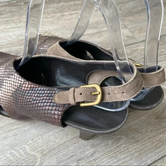 Henry Beguelin Snakeskin Embossed Leather Peep  Toe Wood Heel Platform Sandals - Picture 6 of 14